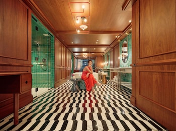 Penthouse, 1 King Bed (Richard