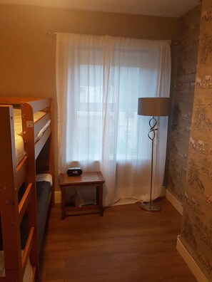 3 bedrooms, iron/ironing board, travel crib, free WiFi