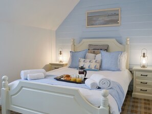 2 bedrooms, free WiFi, bed sheets - 2 bedroom accommodation in Filey (Filey)