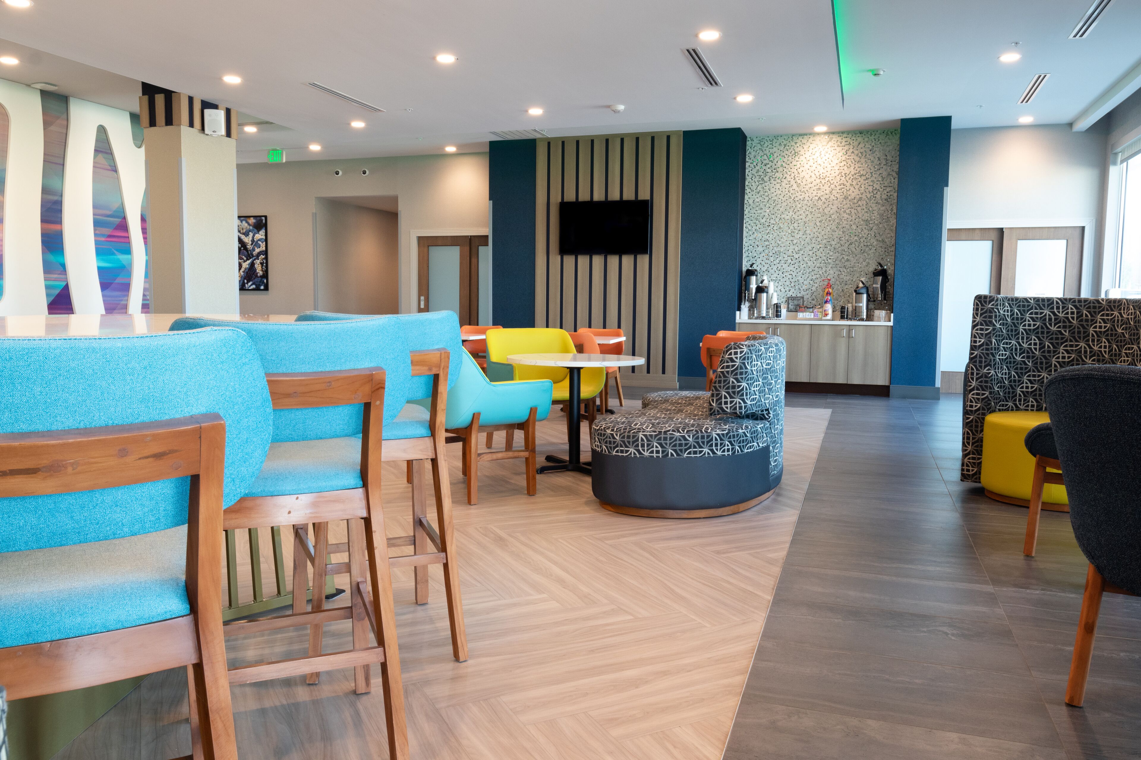 free daily continental breakfast