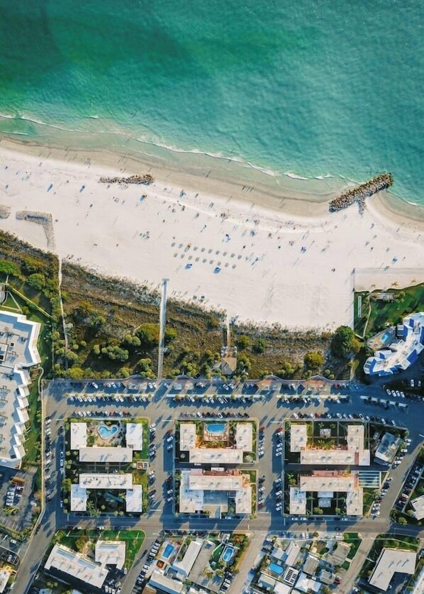 Imagen sin descripción, 1 de 33, botón