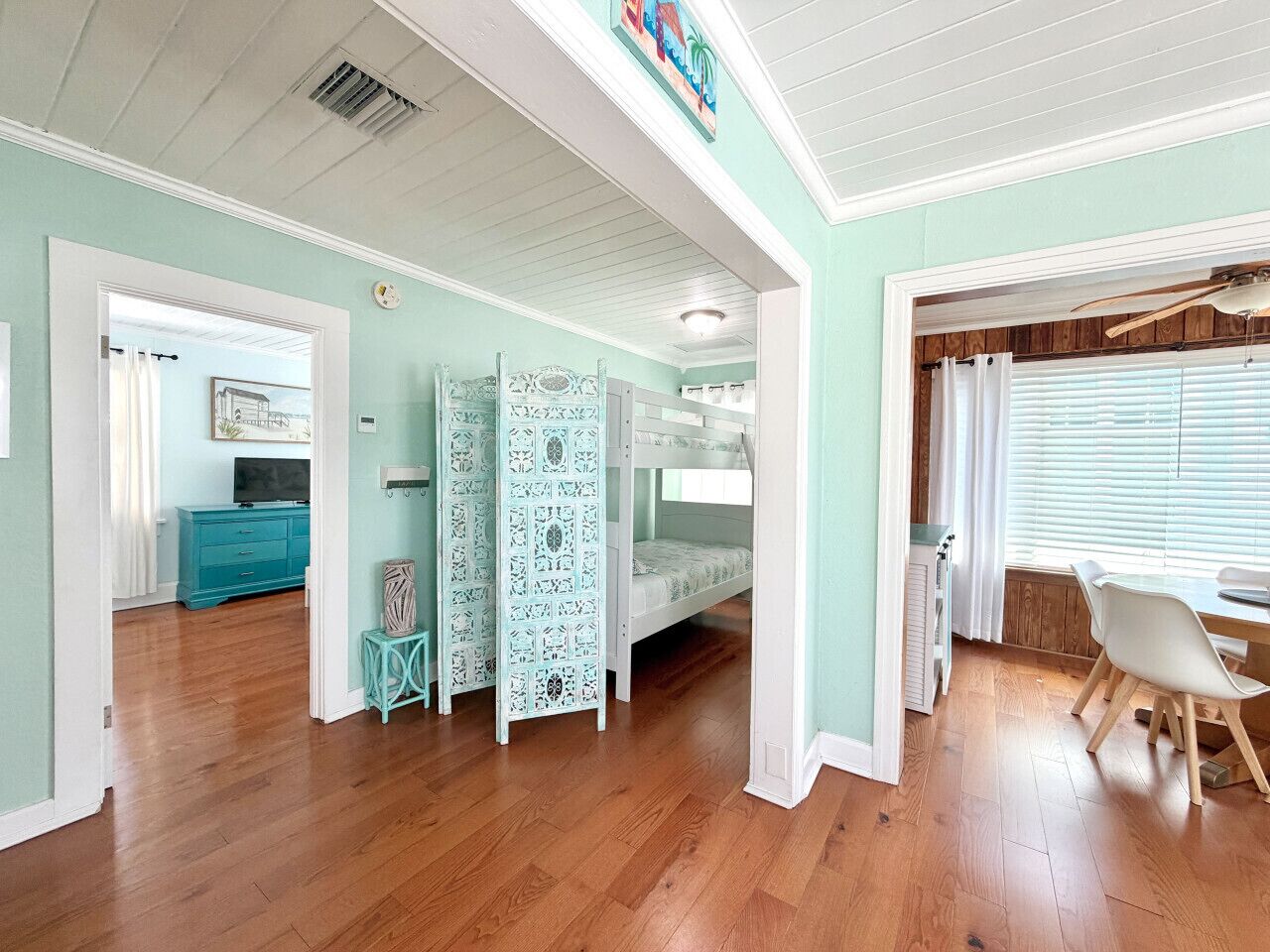 1 soverom, skrivebord, strykejern/-brett og wi-fi