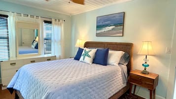 1 bedroom, desk, iron/ironing board, WiFi