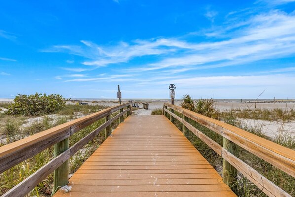 Imagen sin descripción, 1 de 34, botón