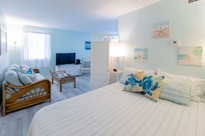 Desk, iron/ironing board, travel cot, WiFi