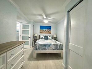 1 bedroom, desk, iron/ironing board, WiFi