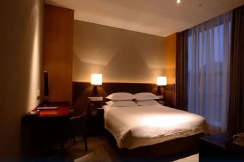 Easy Living International Hotel