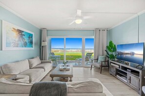 Téléviseur, lecteur de DVD