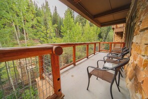 Premier Condo, 4 Bedrooms, Mountain View, Slope side (Timbers 3074) | View from room