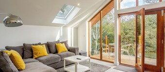 Waterside Lodge One - UK33351