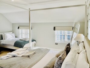 3 bedrooms, free WiFi, bed sheets
