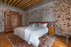 1 habitación, wifi y ropa de cama