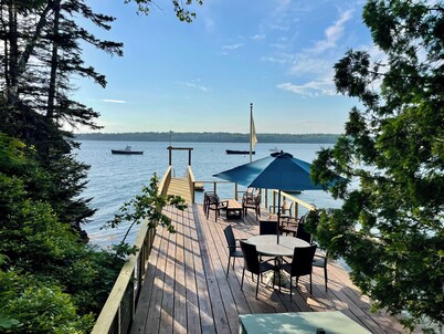 Spectacular Oceanfront Estate with Beautiful Sunsets on 8 acres