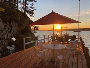 Outdoor dining - Spectacular Oceanfront Estate with Beautiful Sunsets on 8 acres (Harpswell)