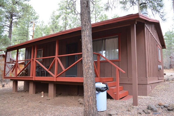 Exterior - Whispering Pines - Cabin 32 (Spa Tub) (Pinetop)