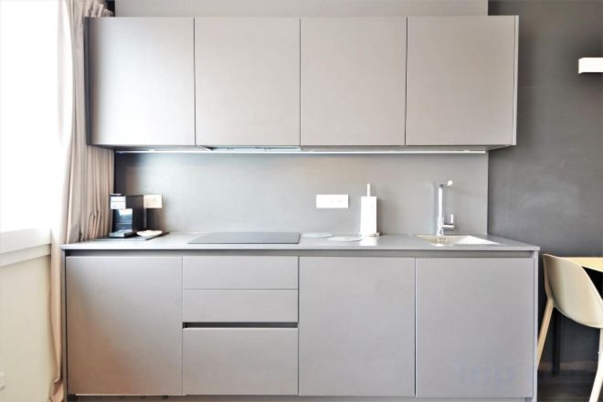 Private kitchen | Fridge, stovetop, dishwasher, cookware/dishes/utensils