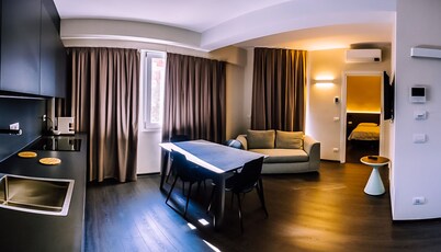 Venice Terminal Apartments & Suites