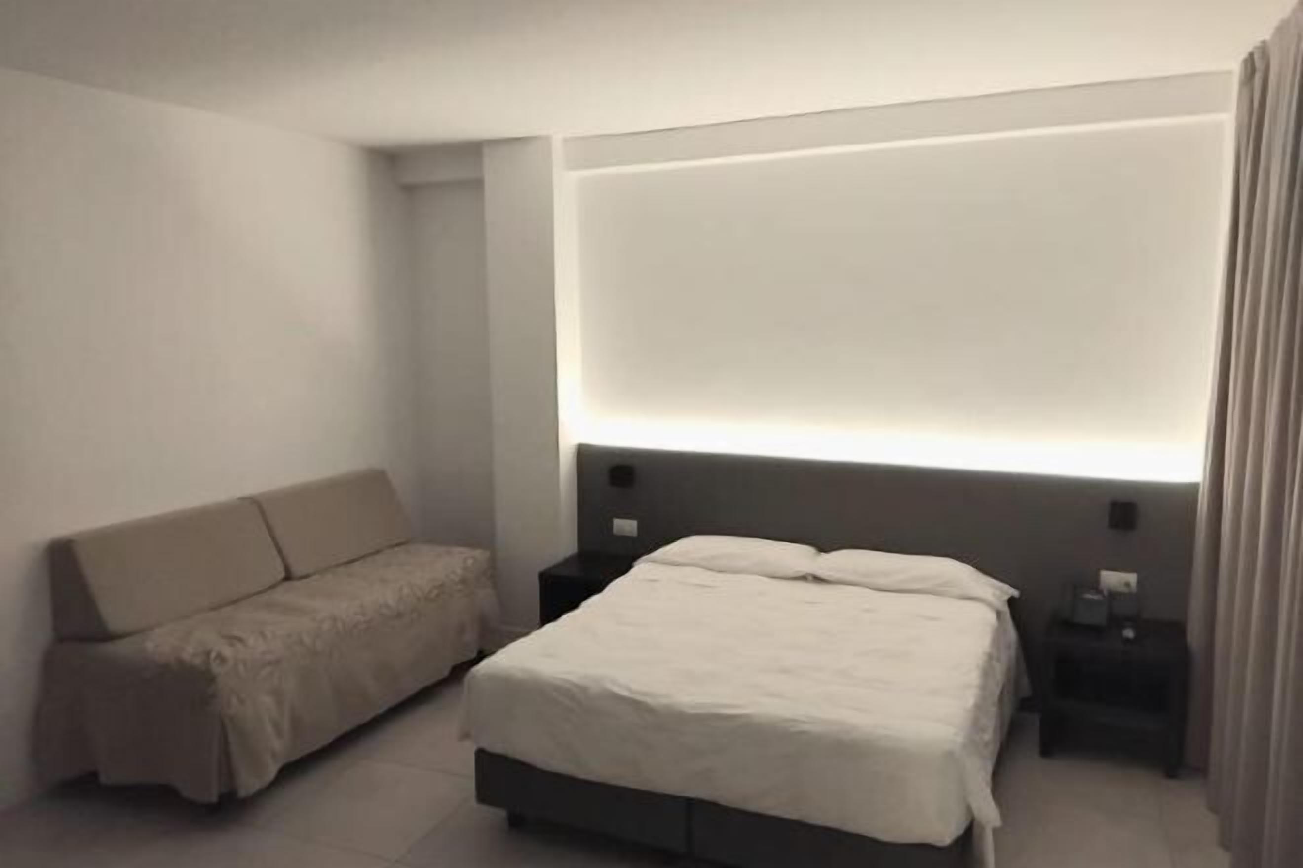 1 bedroom, desk, laptop workspace, blackout curtains