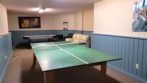 Spielezimmer