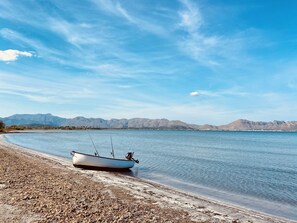 Beach nearby, beach towels