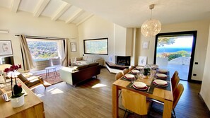 Smart TV, chimenea y tenis de mesa