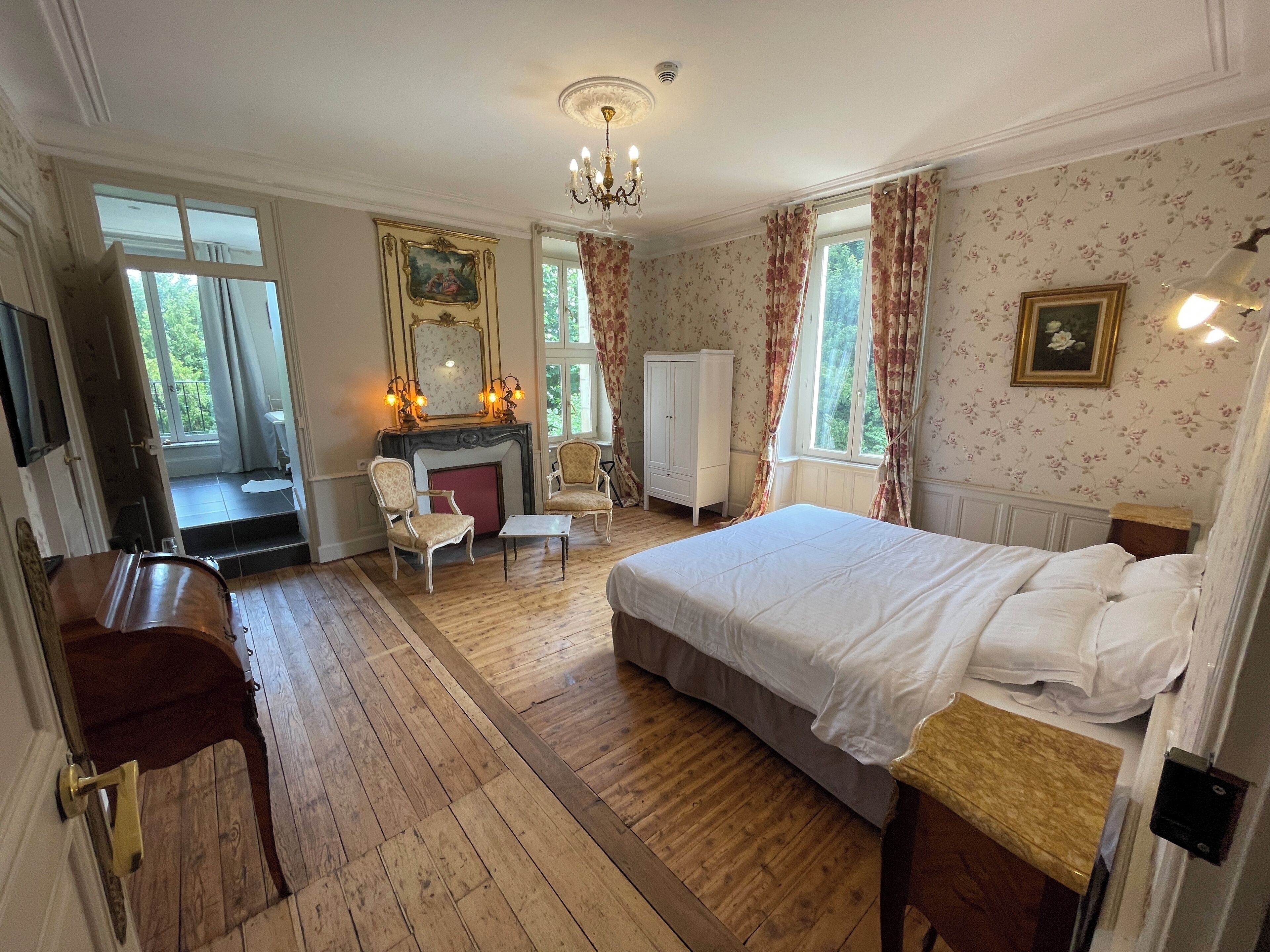 8 makuuhuonetta, silitysrauta/-lauta, Wi-Fi, vuodevaatteet