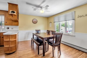 Dining - Fireman's Park Quarters (Depew)