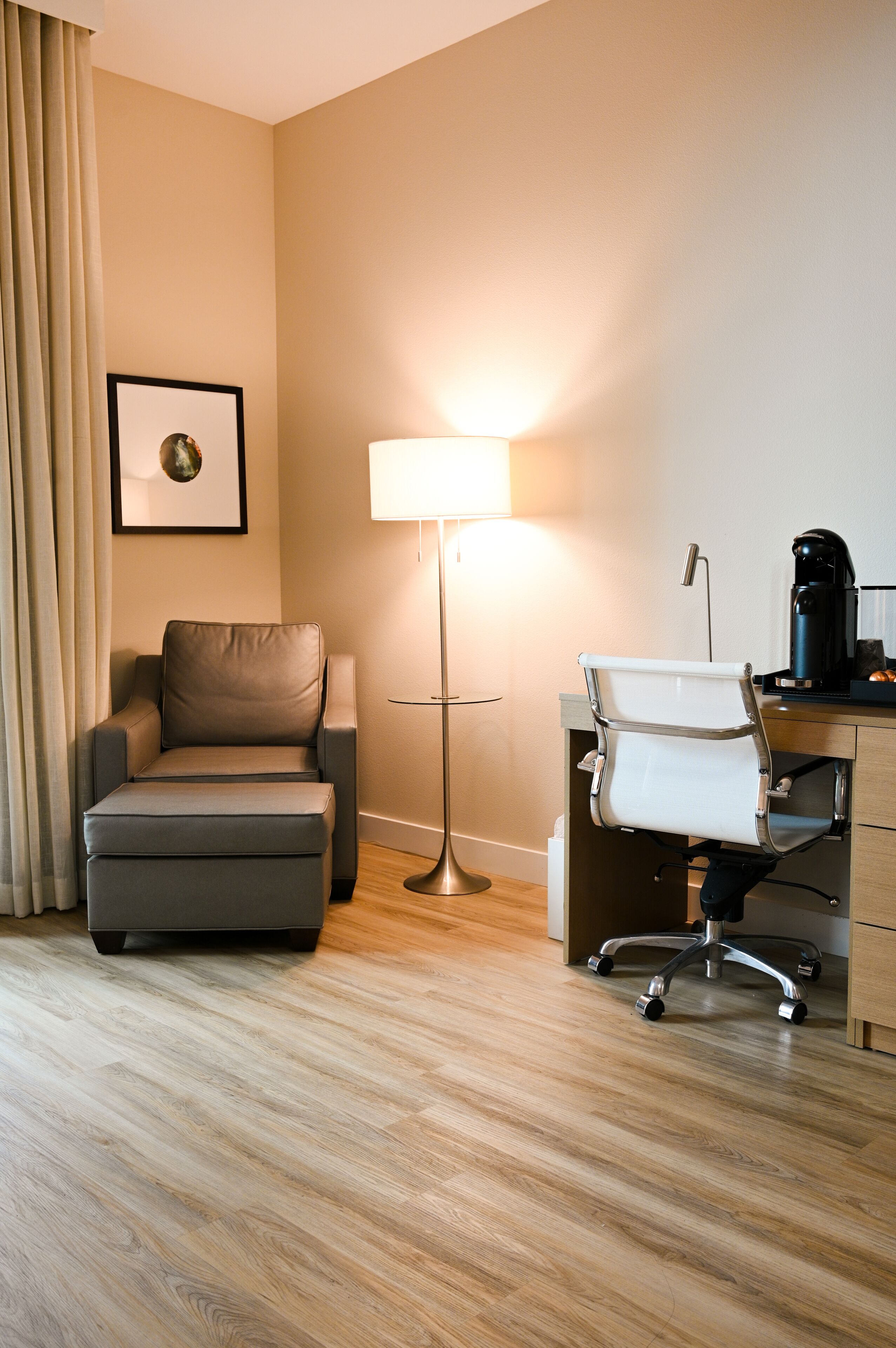 42-inch led tv with satellite channels, tv, first-run films