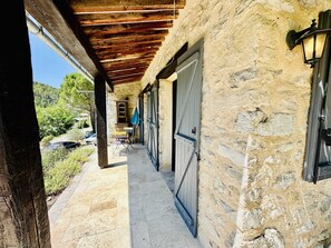 Enceinte de l’hébergement