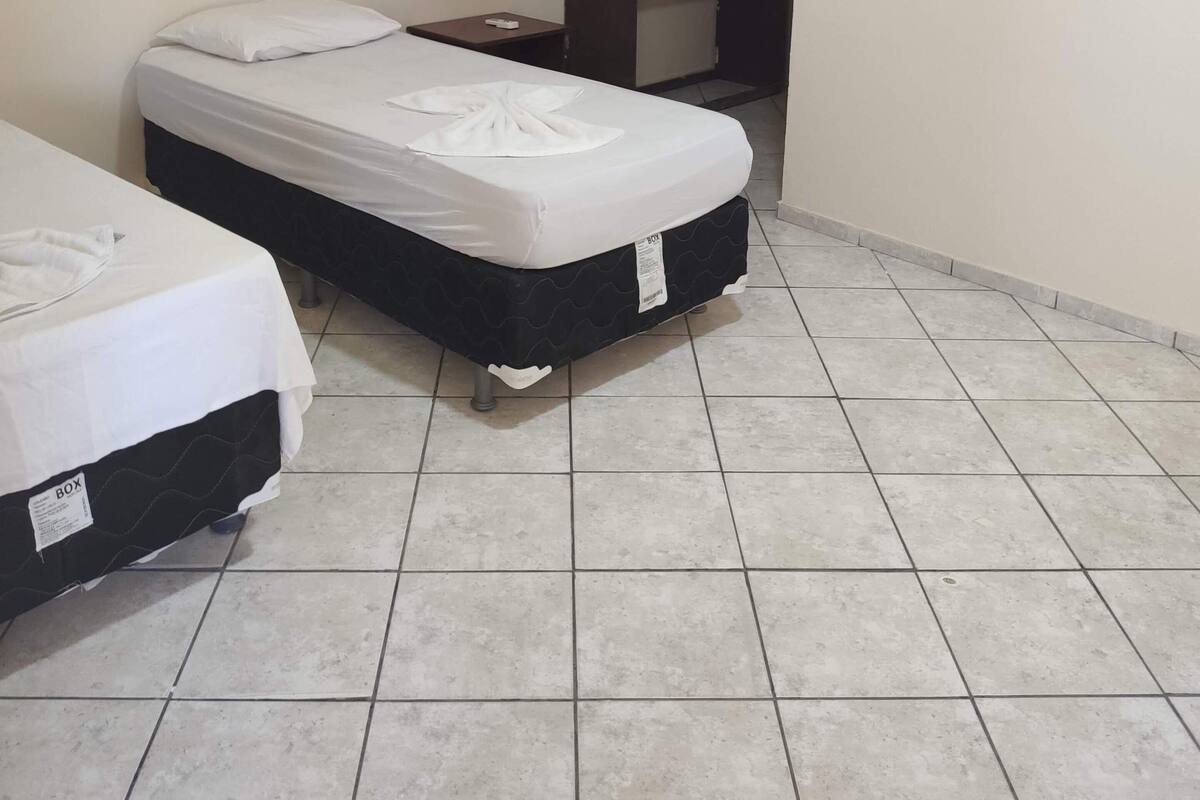 Minibar, free WiFi, bed sheets