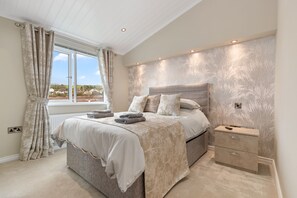 4 soverom, strykejern/-brett, wi-fi (inkludert) og sengetøy