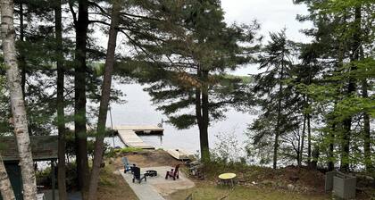 Beautiful cottage on Trout lake in North Bay.