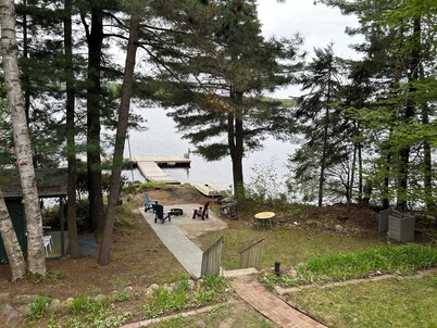 Beautiful cottage on Trout lake in North Bay.