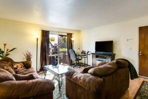 Smart TV, fireplace, offices