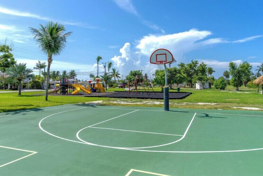 Basketball court at Key Colony Beach park. FloridaKeysVillas.com