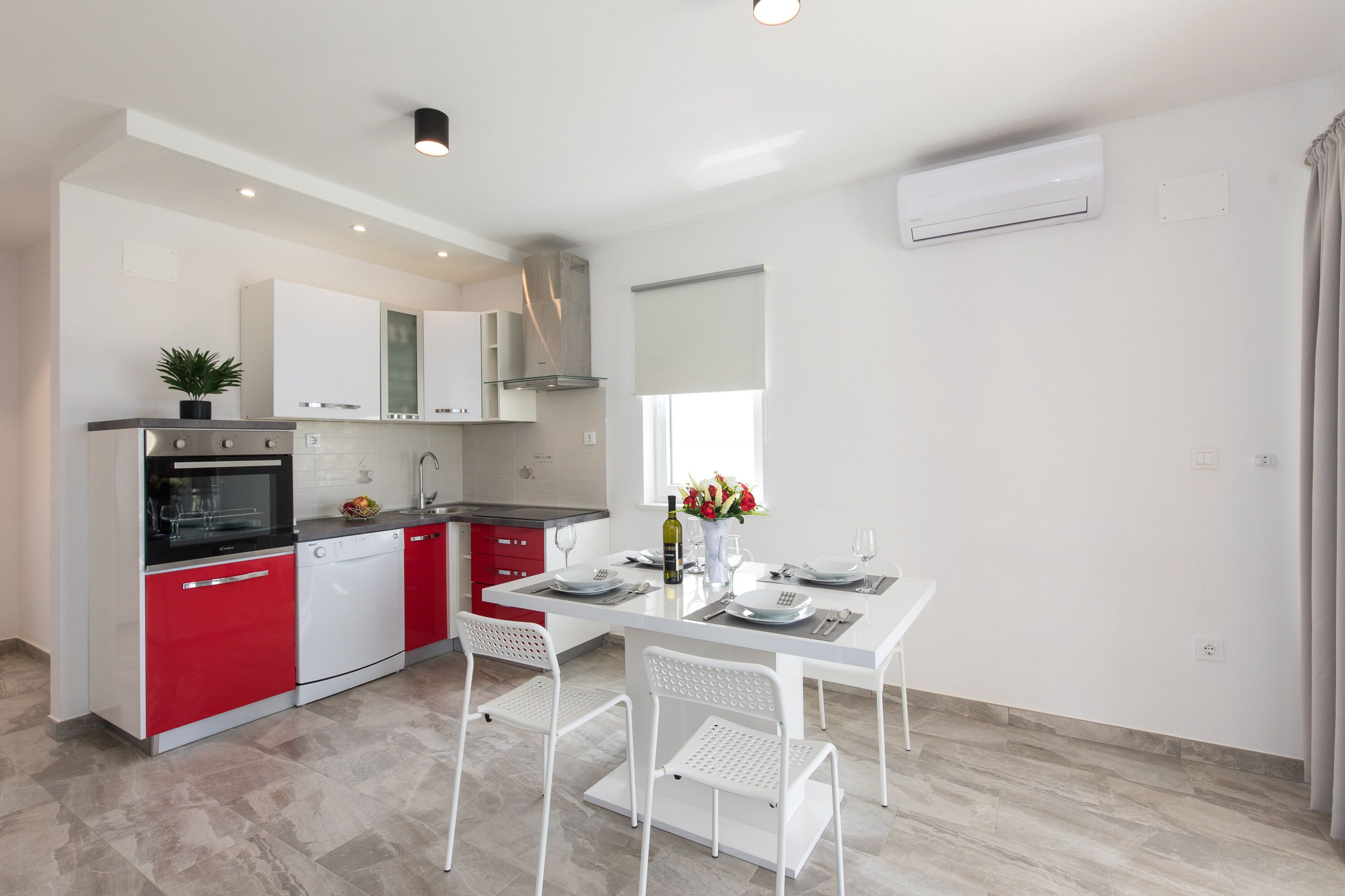 雪櫃、焗爐、爐具、洗碗機