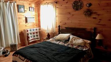 4 bedrooms, iron/ironing board, travel cot, free WiFi