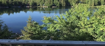 Lake House- A Place for a Great Vacation!