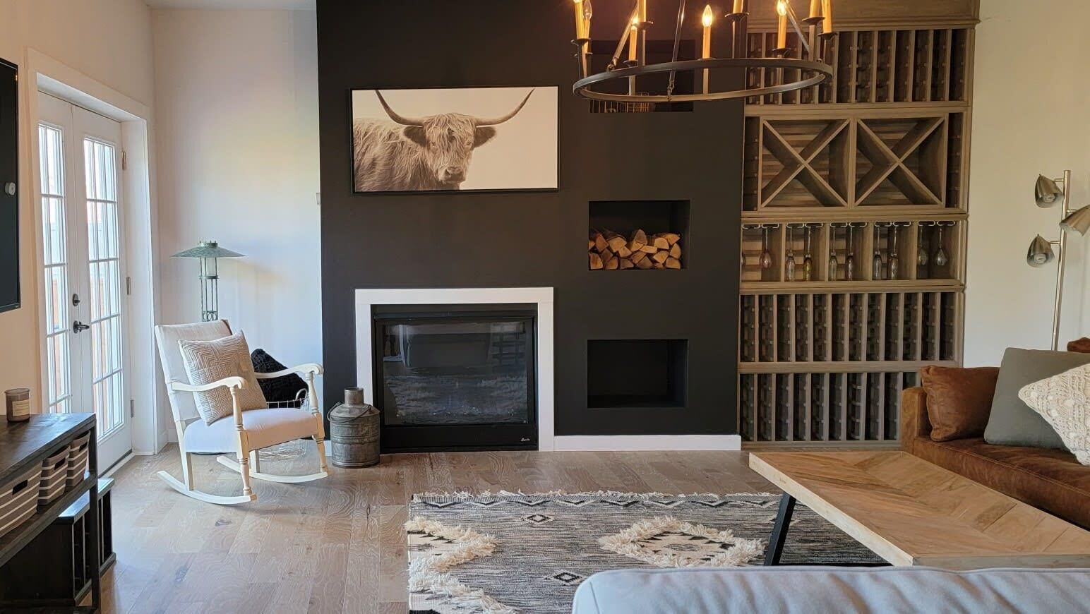 4/2 Bright Vacation Home | Paw Paw Lake