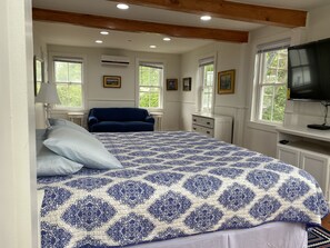 7 bedrooms, free WiFi, bed sheets