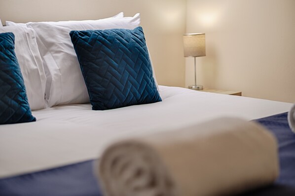 基础开间 | 熨斗/熨衣板、免费 WiFi