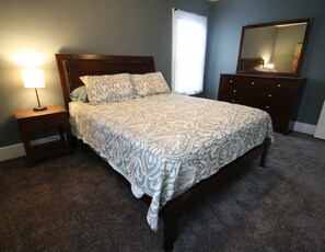 3 bedrooms, iron/ironing board, free WiFi, bed sheets