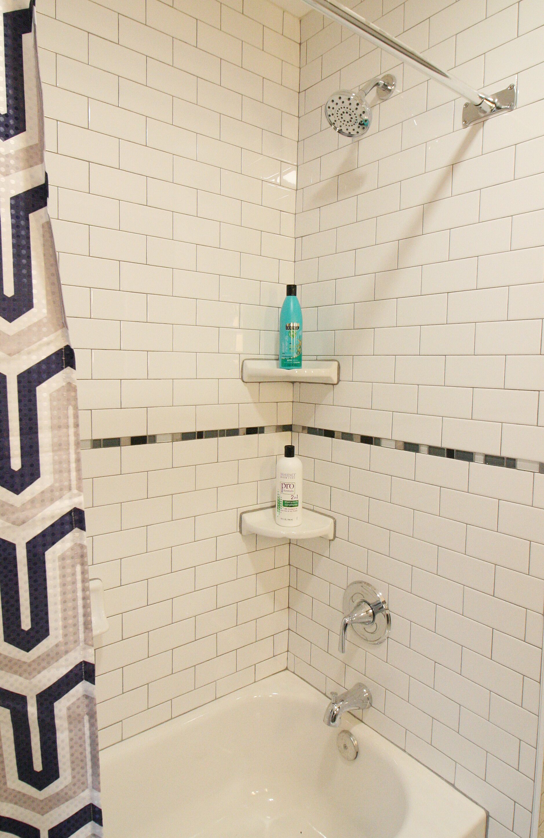 Combined shower/bathtub, hair dryer, towels, soap