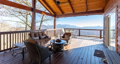 Grand Panorama - Pet friendly! Sunrise AND Sunset Views, Hot Tub