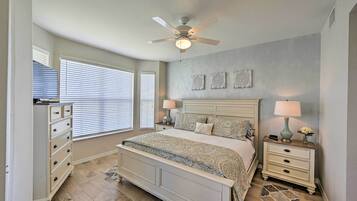 2 Schlafzimmer, BĂŒgeleisen/BĂŒgelbrett, Reisekinderbett, Internetzugang