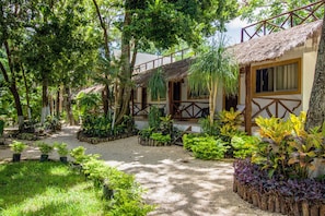 패밀리룸, 테라스, 정원 전망 | 책상, 노트북 작업 공간, 무료 WiFi, 침대 시트