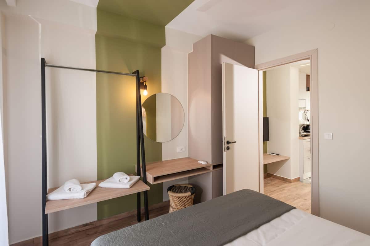 Deluxe Apartment, Terrace, Mountain View (Green Apt)