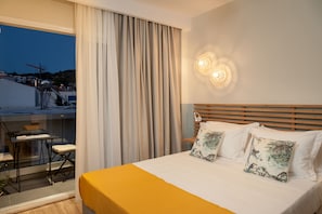 1 bedroom, hypo-allergenic bedding, laptop workspace, soundproofing - Salty Colours Apartments (Apokoronas)