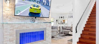 Casa Bella - Paradise 5 bedrooms, pool, hot tub, putting green