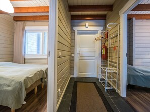 5 عدّة غرف نوم وخدمة الإنترنت